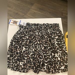 Leopard Print Flowy Shorts